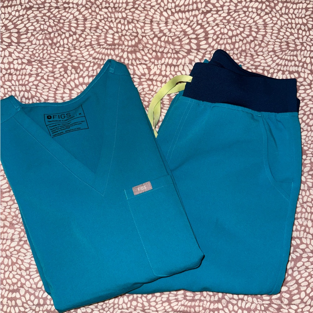 Figs Scrubs set